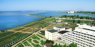 Город парками красив